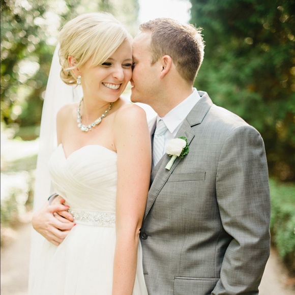 Meet your Posher, Emily - Picture 2 of 7